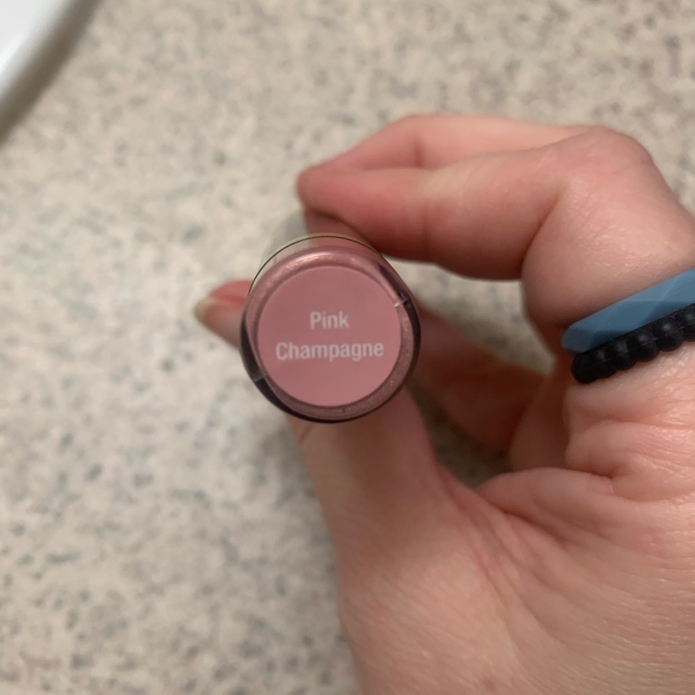 Lipsense pink champagne